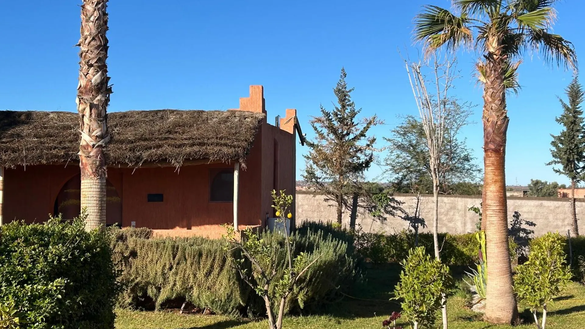 Hotel Les Orangers De l'Ourika à Douar Akkara